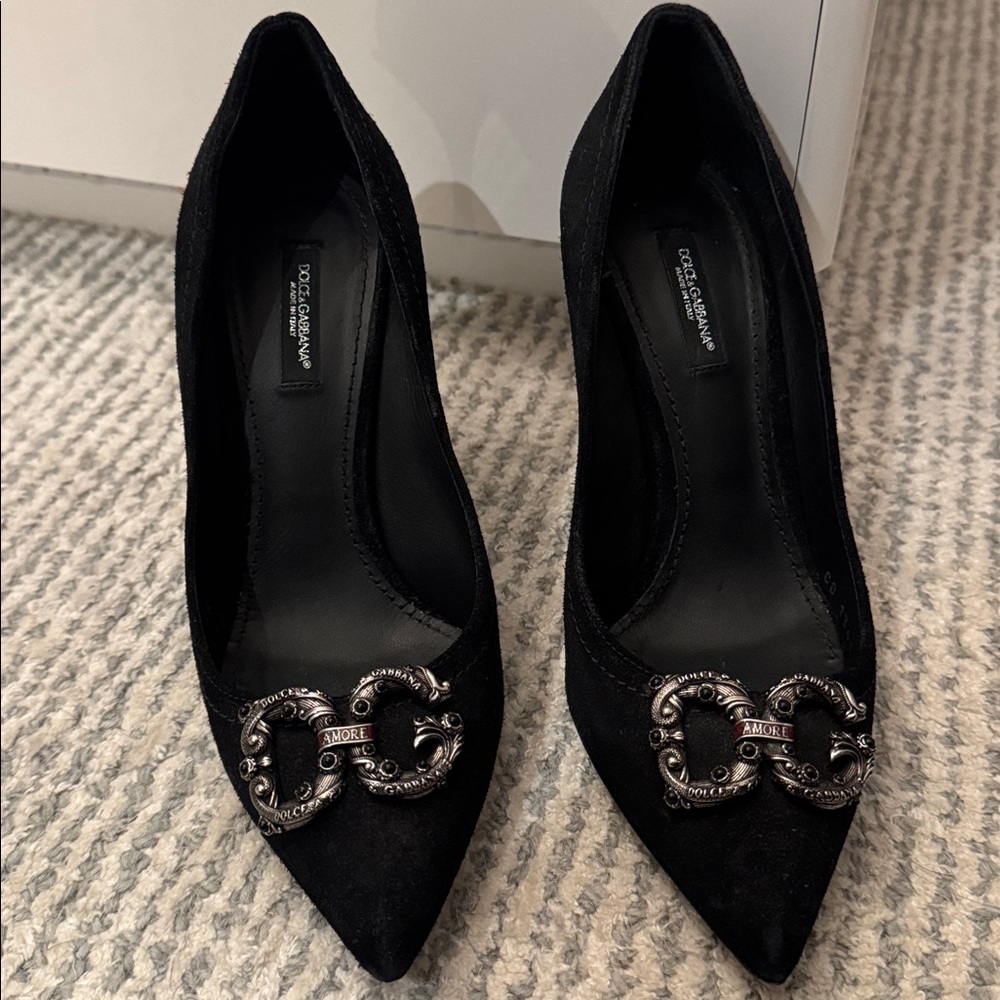 Authentic Dolce & Gabbana Black Pumps with Ornate Silver Accent